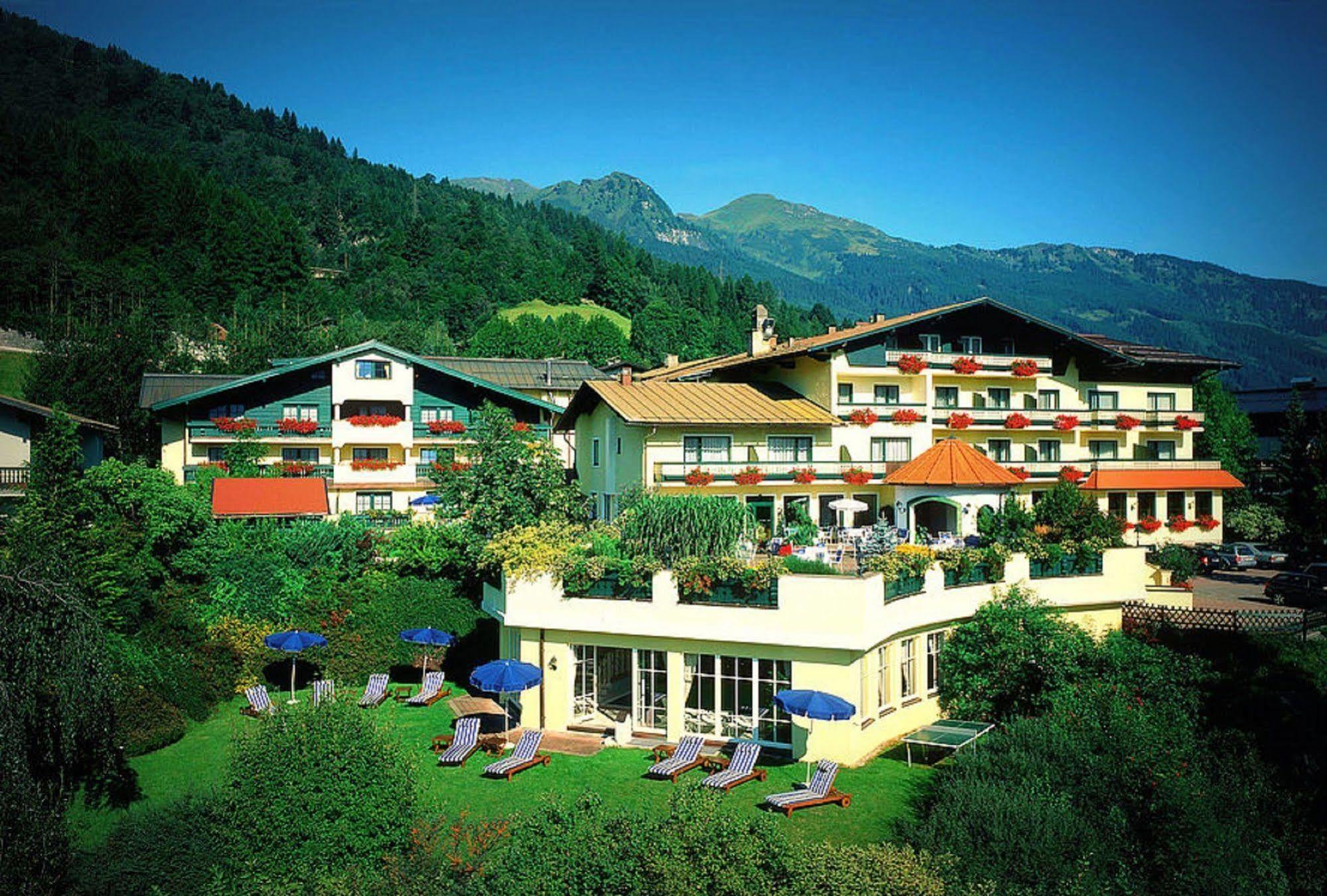 Hotel Zum Stern - Bergbahnen Inklusive Im Sommer 2025 Бад-Гофгаштайн Екстер'єр фото